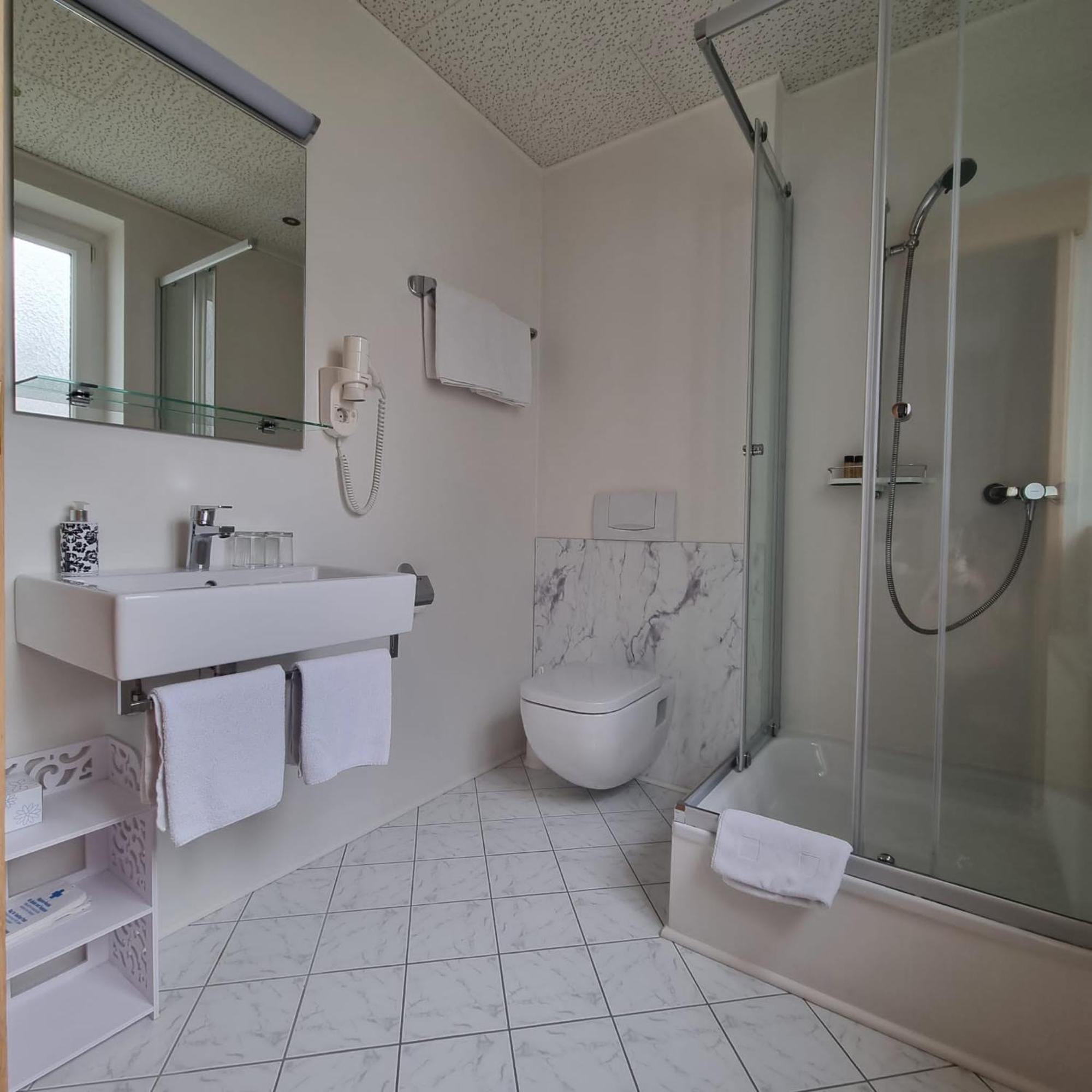Hotel Central Bregenz Ngoại thất bức ảnh