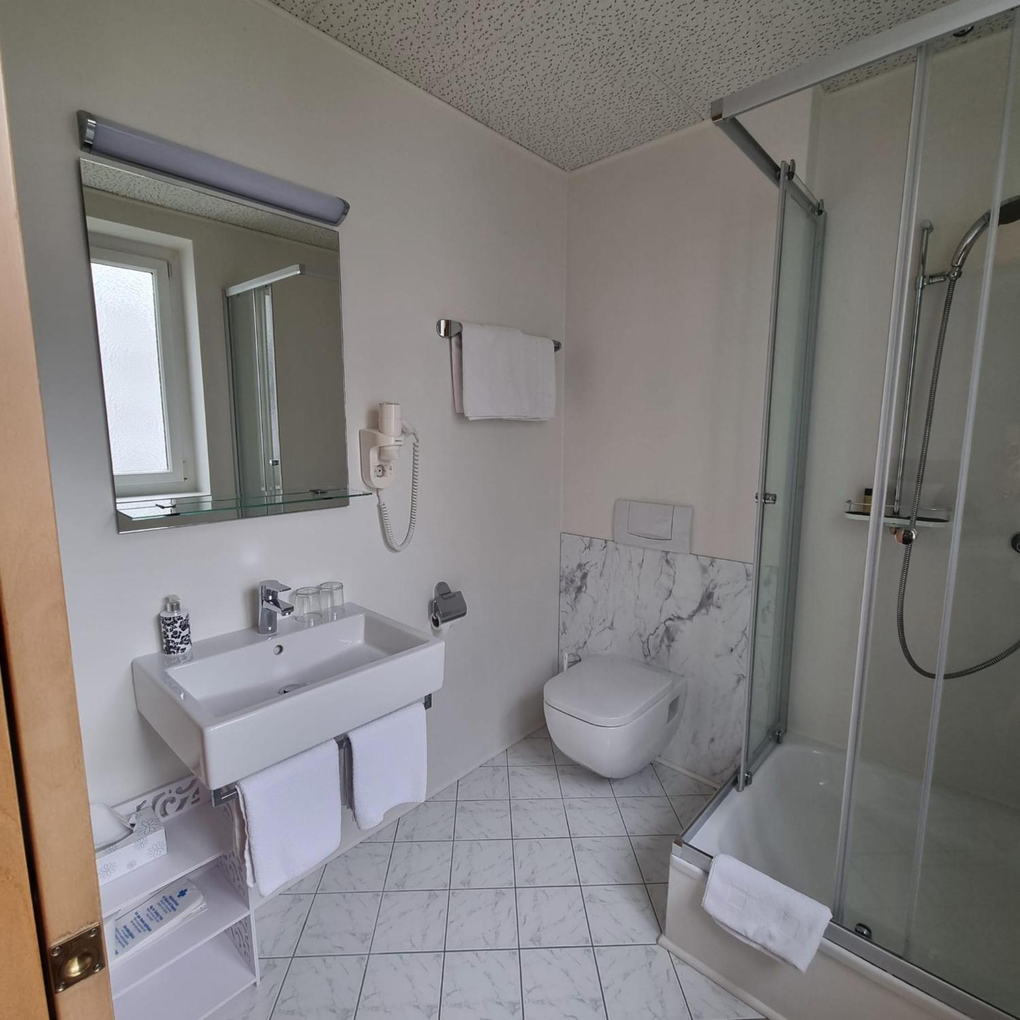 Hotel Central Bregenz Ngoại thất bức ảnh