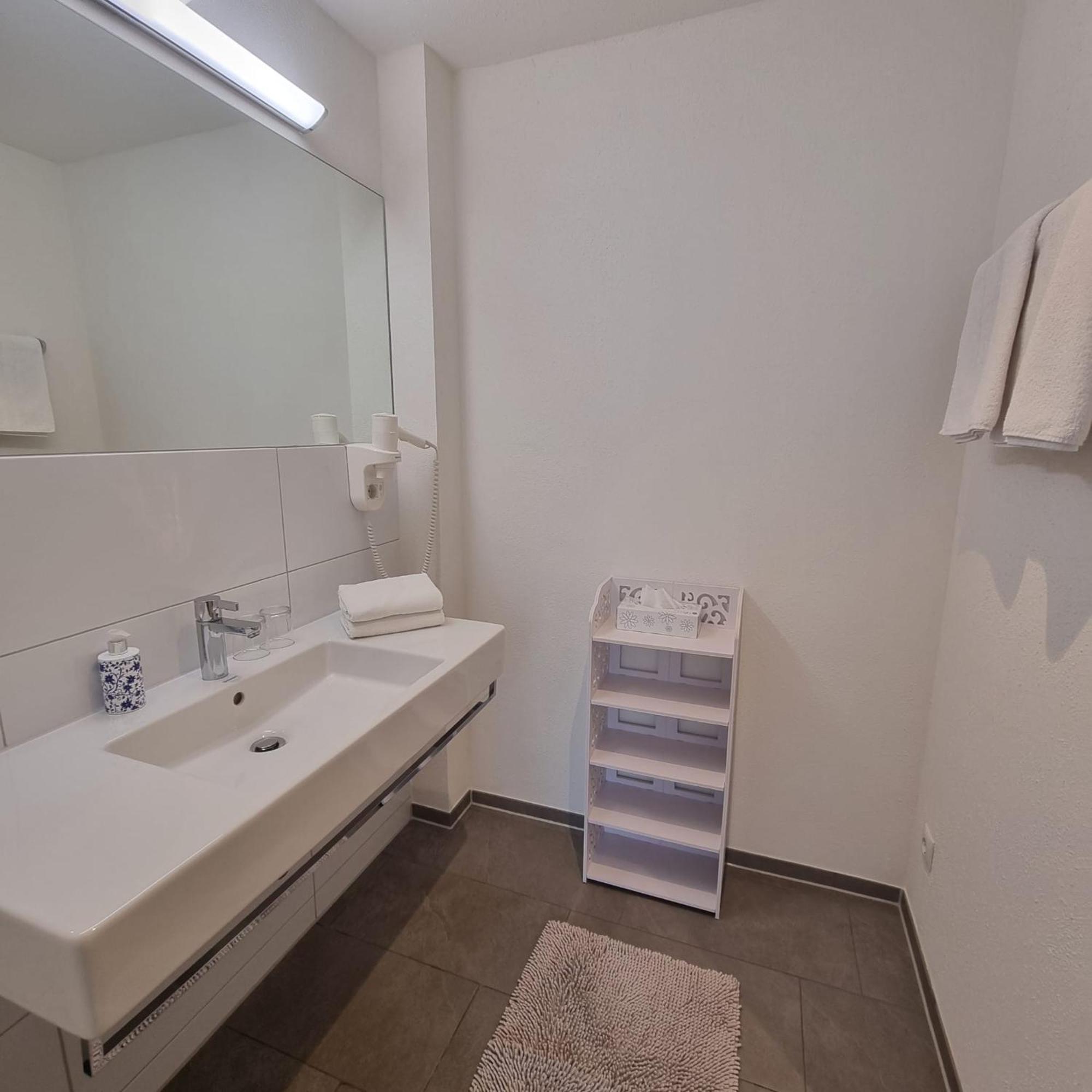 Hotel Central Bregenz Ngoại thất bức ảnh